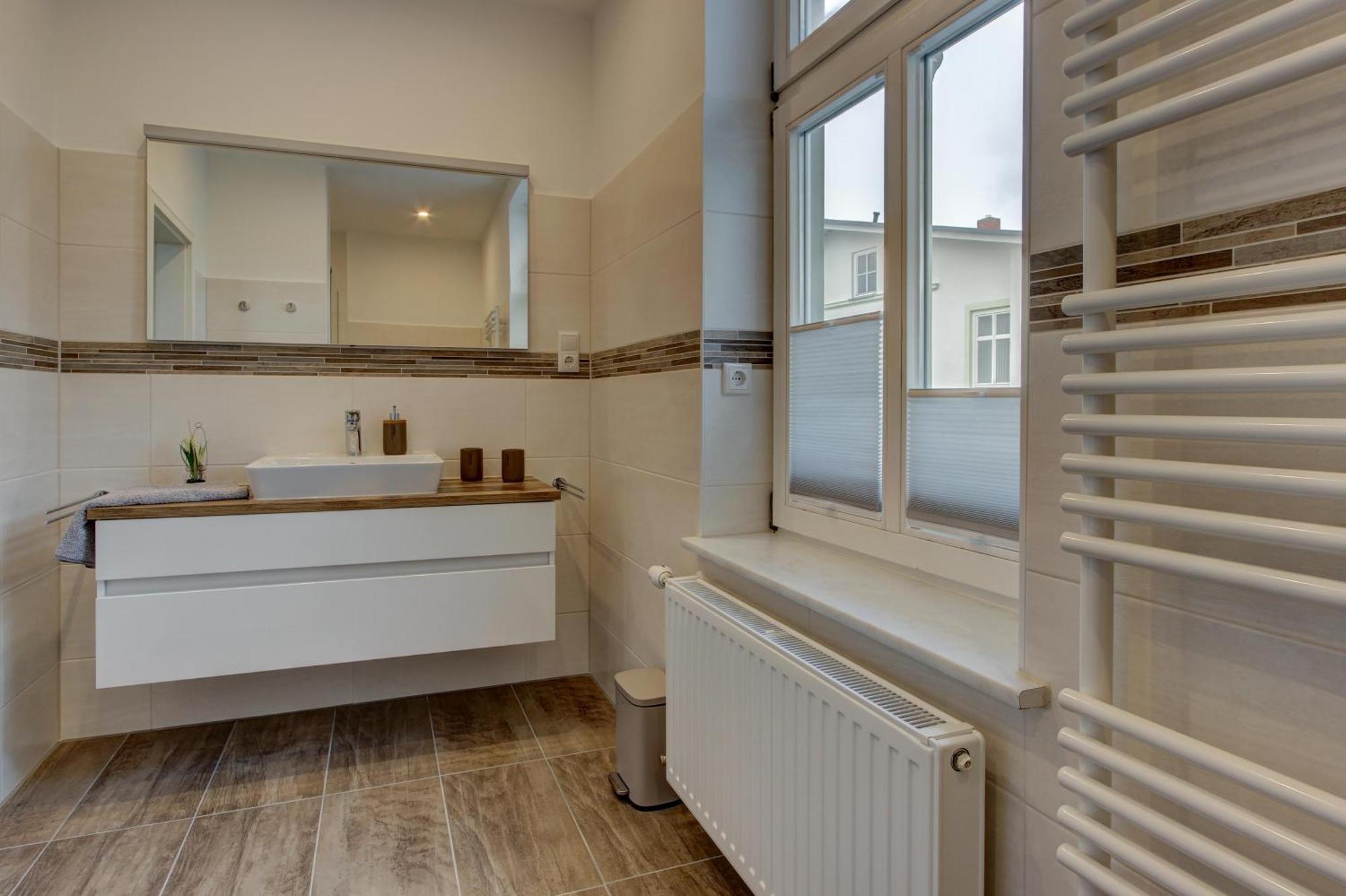 Villa Fernsicht - Wohnung Nr 1 - Mit Meerblick ซาสนิทซ์ ภายนอก รูปภาพ
