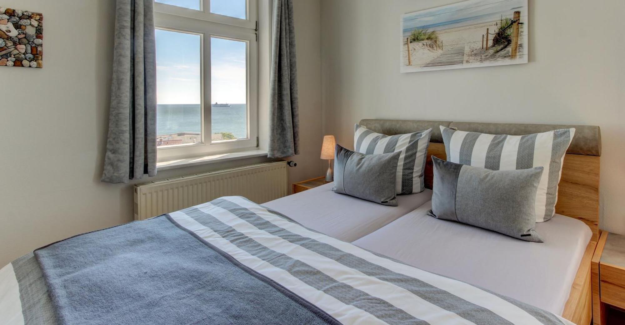 Villa Fernsicht - Wohnung Nr 1 - Mit Meerblick ซาสนิทซ์ ภายนอก รูปภาพ