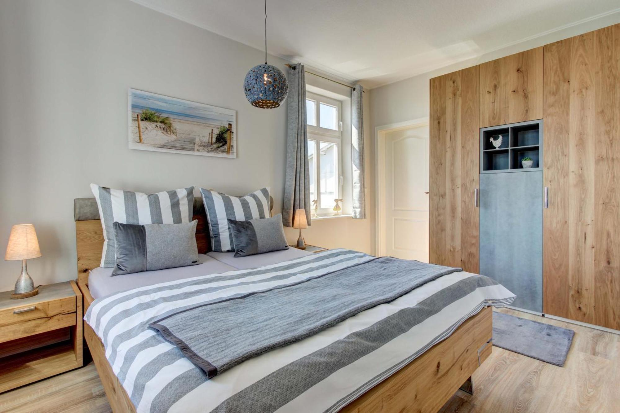 Villa Fernsicht - Wohnung Nr 1 - Mit Meerblick ซาสนิทซ์ ภายนอก รูปภาพ